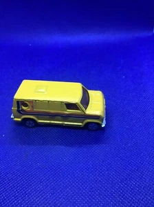 VINTAGE UNBRANDED YELLOW BEDFORD CUSTOM VAN MADE IN HONG KONG.mint - Picture 1 of 5