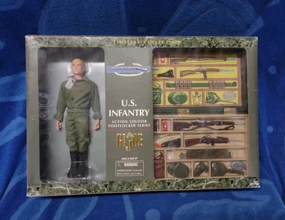 G.I. Joe US Infantry Action Soldier Footlocker Series Timeless Collection 1998 Foto 1 de 4