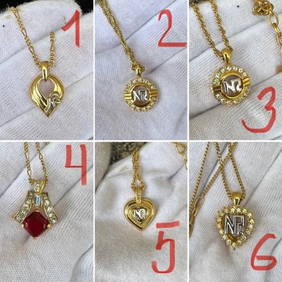 Collar Colgante Vintage Nina Ricci Tono Dorado Estrás Joyería de Diseño Foto 1 de 4