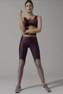 Nike Pro BH Hyper Cool Glamour Metallic Shine In maroon. Neu Neu mit Etikett - Bild 1 von 6