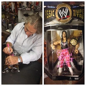 AUTOGRAPHED BRET HART CLASSIC SERIES 1 FIGURE - Picture 1 of 2