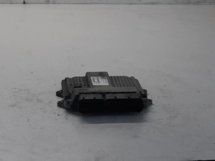 Centralina motore Opel Corsa C X01 55196352 P12855416 - Immagine 1 di 1