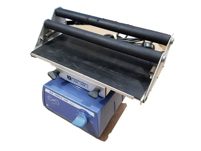 Agitador orbital básico IKA VIBRAX VXR con accesorio universal Janke&Kunkel VX8 Foto 1 de 4