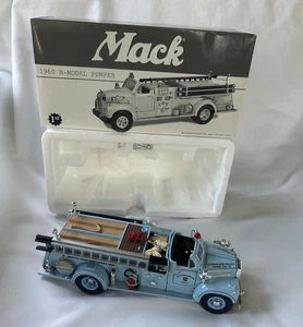 First Gear Mack 1960 B-Model Pumper Chambersburg Cumberland Valley 19-2634 MIB - Picture 1 of 12