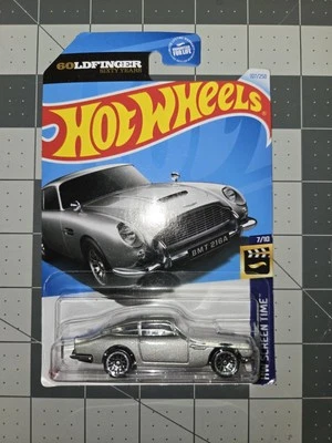 Hot Wheels Aston Martin 1963 DB5 Goldfinger HW Screen Time 7/10 2024 F Bond Case - Image 1 of 4
