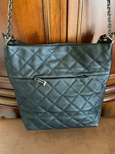 Borsa a secchiello Michael Kors nera in pelle trapuntata catena tracolla "Loni" - Foto 1 di 24