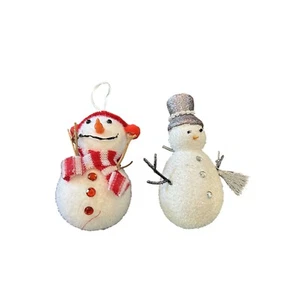 Vintage Styropor Schneemann Ornamente 2er Set mit Schal & Mütze - Bild 1 von 3