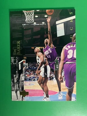 1993-94 Upper Deck Vin Baker RC #69 Milwaukee Bucks - Image 1 of 2