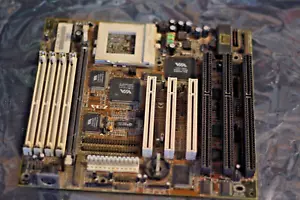 Socket 7 AT motherboard PCI ISA IDE FDD VIA chipset ZIDA 5sva - Picture 1 of 12