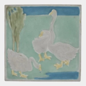 Azulejo de remache de cerámica vintage Rookwood 1925 gansos blancos verde azul 3207 - Imagen 1 de 6