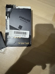 Samsung 870 QVO 4TB Internal SSD - Bild 1 von 3