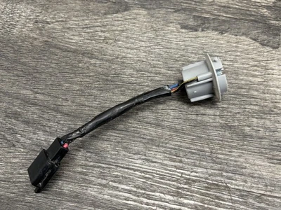 Luz trasera de freno para Kawasaki EX650 650 Ninja ER6N 2006-2008 cable de enchufe Foto 1 de 3