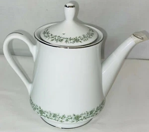 Mikasa *MONTCLAIRE* 7 3/4" TEAPOT/COFFEE POT W/LID*9059* - Picture 1 of 2
