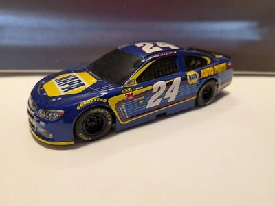 Chase Elliott #24 2017 NASCAR 正品 1: 24 Wave 2 Napa 无盒黑窗  — 第 1/4 张图片