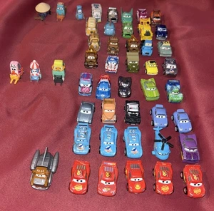 Lotto 47 Mini Racers Mattel Disney Pixar Cars Collezione Mista Diecast - Foto 1 di 24