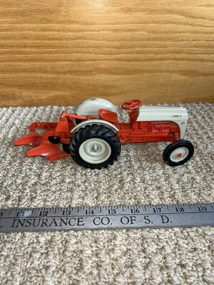 ERTL 1:16 Ford 8N Tractor with Dearborn Plow Diecast Two Bottom Vintage 1987 - Image 1 of 4