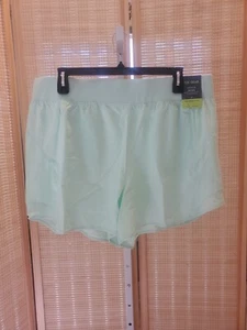 Tek Gear Workout Gear Shorts Womens Size 2X Light Green Wicking Stretch Fabric - Picture 1 of 12