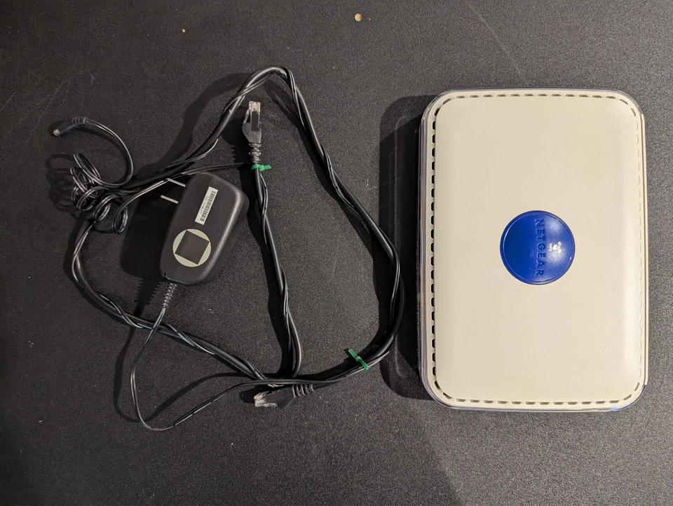 Netgear N150 WPN824N 150 Mbps 4-Port 10/100 Wireless G Router (WPN824N) - Image 1 of 4