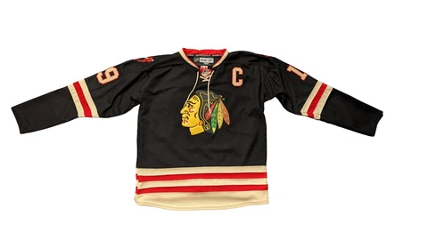 Authentic Jonathan Toews Captain CCM Reebok Chicago Blackhawks Jersey  - Size 50 Cover