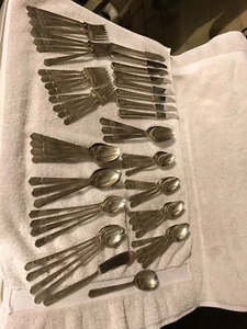 60 pc set SL & GH Rogers Silver Rose Silverplate flatware for 8  plus Ice Tea !! - Picture 1 of 7