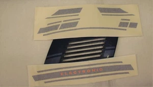 VESPA Dekorset SCHRIFTZUG RAHMEN PRIMAVERA ET3 Seitendeckel hellblau Aufkleber - Bild 1 von 1