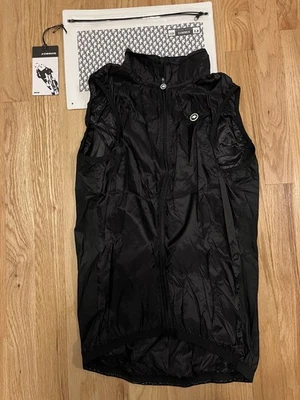 Assos Mille Gt Wind Vest Gilet Small Nearly Brand New - Image 1 of 4