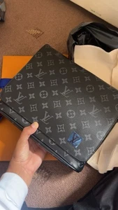 Louis Vuitton Men's Messenger Bag - Picture 1 of 3