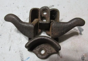 antique cast iron tool hanger wall type clamps to hold item lifts to reliaise - Picture 1 of 3