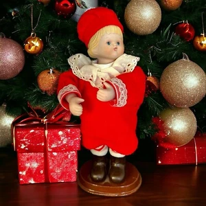 Vtg Musical Doll w/Moving Porcelain Arms & Head "We Wish You a Merry Christmas" - Imagen 1 de 6
