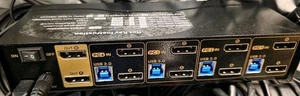CKL KVM Switch DisplayPort 1.4 8K@30Hz 5K@60Hz 4K@144Hz (4 Computers 2 Monitors) - Afbeelding 1 van 5