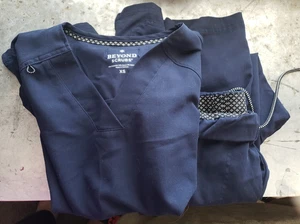 Beyond Scrubs Nurse Set Pants & Top Navy Blue Size XS - Picture 1 of 4