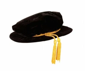 Doctoral Tudor Bonnet (PhD cap) - Picture 1 of 14