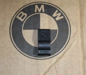 GENUINE BMW E30 E36 E34 E24 E23 E32 E31 Z1 TWEEZERS FUSE CLIP REMOVAL TOOL OEM - Picture 1 of 4