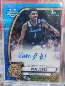 2024-25 Kam Jones Autogramm Auto Blue Shimmer Bowman Chrome University RC /35 - Bild 1 von 2