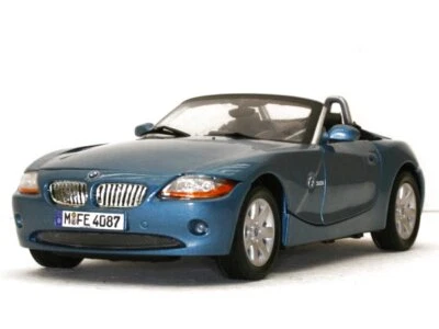 BMW Z4 - bluemetallic - MotorMax 1:18 - Immagine 1 di 2