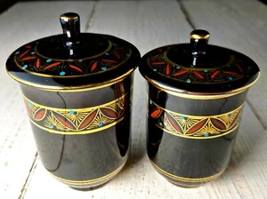 Par de tazas de té japonesas Yunomi vintage Kutani Ware 九谷焼 con tapa negras y doradas NUEVO - Imagen 1 de 9