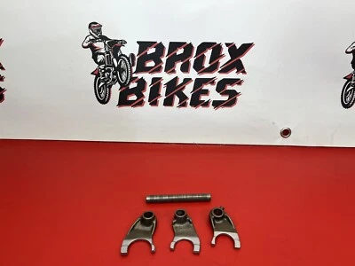 1990 Honda XR100 XR100R XR 100 100R Shift Shifter Fork Forks  - Image 1 of 4