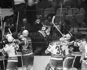 Terry O'Reilly Boston Bruins Brawl Rangers Fan in Stands 8x10 11x14 16x20 2067 - Picture 1 of 1