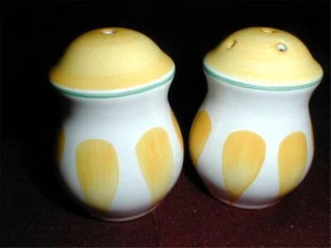 Herend Village Pottery Hungary LEMONADE Summer Lemon Salt Pepper Shakers EXC - Picture 1 of 4
