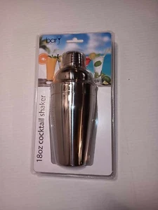 18 Oz Cocktail Shaker Stainless Steel Includes Container Lid And Strainer - Picture 1 of 3