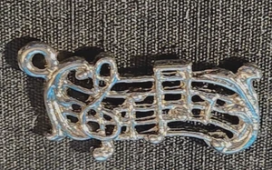 Vintage Sterlingsilber MUSICAL STAFF #4 Charm für ein Armband, 1,10 g, 7/8 Zoll - Bild 1 von 2