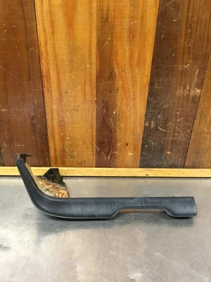 Triumph TR6 70-76 • Original Lower Dash Crash Pad, Driver's Side. Used. KT1636 Foto 1 de 4