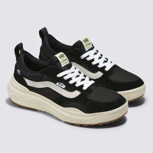 Vans UltraRange NEO VR3 Skate Sneakers Shoes Black/White VN000BCEBA2 US 4-13 - Picture 1 of 7