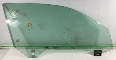 2007-2013 BMW 328i 335i Front Right Side Door Window Glass 43R-001167 OEM . - Image 1 of 4