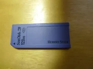 Mint condition SanDisk 128MB Memory Stick Card SDMS-128 NON-PRO for Sony camera - Picture 1 of 2