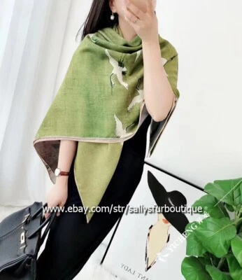 Sallys 70% Cashmere 30% Silk Wrap Scarf Crane Print 2 Face Shawl 53" Teal/Green - Image 1 of 4