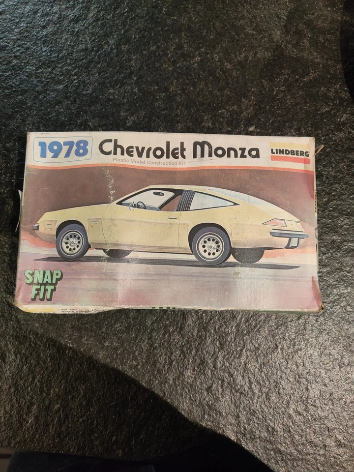 Maquette Chevrolet Monza Lindberg Snap Fit - Photo 1/3