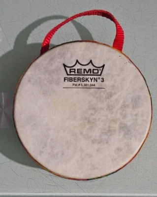 Винтажный ДЕТСКИЙ БАРАБАН LYNNE KLEINER REMO FIBERSKYN 3 5 дюймов с ручкой - Изображение 1 из 4