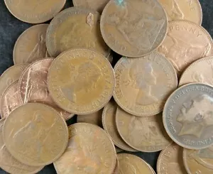 British Old Pennies Job Lot 50 Old Penny Coins From 1896 To 1967 1d Coppers - Picture 1 of 1