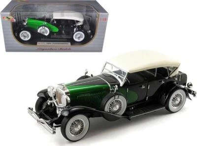 1934 Duesenberg Model J Black and Green with Cream Top 1/18 Diecast Model Car by - Image 1 of 2
